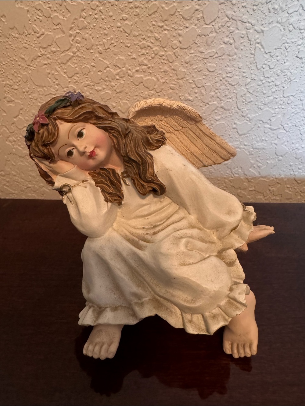 Resting Angel Figurine in Cream and Gold